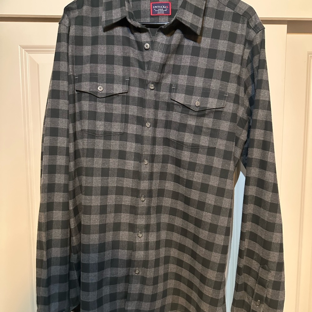 UNTUCKit Charcoal Checkered Men's Shirt